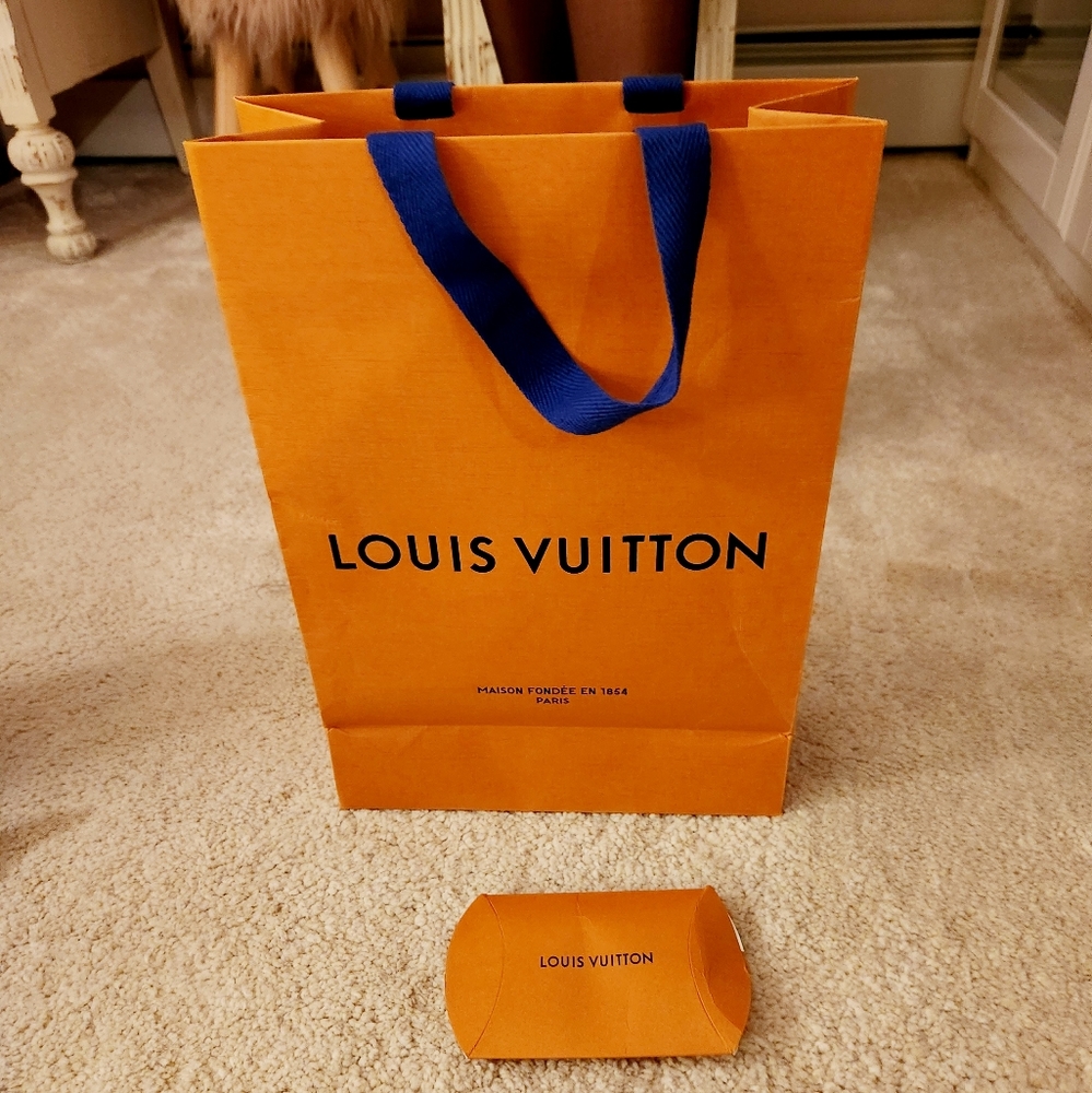 Medium Louis Vuitton Shopping Bag + Small Envelope